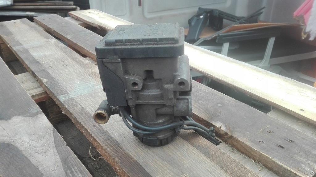 фото №3, Передний модулятор клапан ebs scania r 1773676