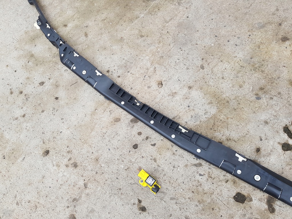 фото №12, Шторка безпеки повітряна права + датчик opel astra h хетчбек 5 двері 24451358