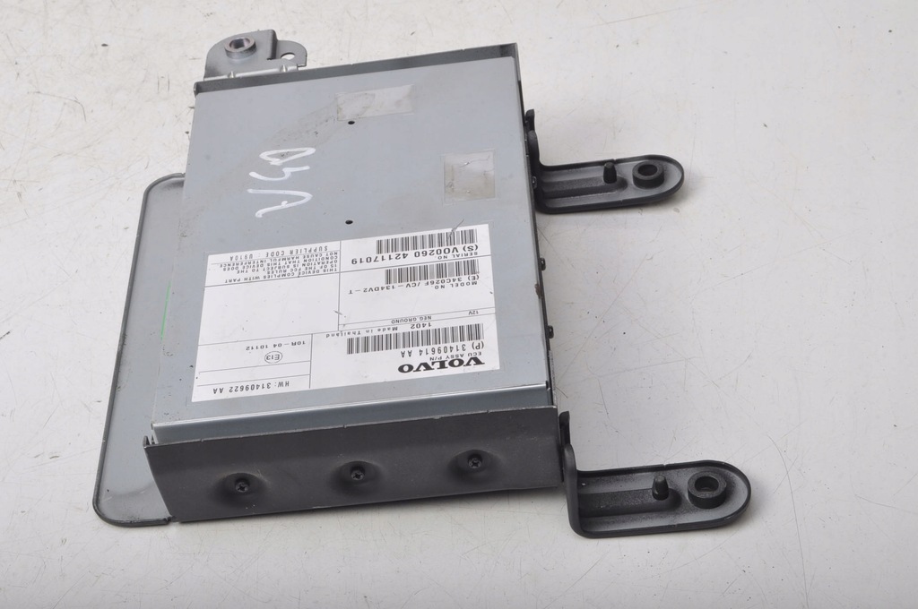 фото №3, Volvo v40 ii усилитель радио 31409614