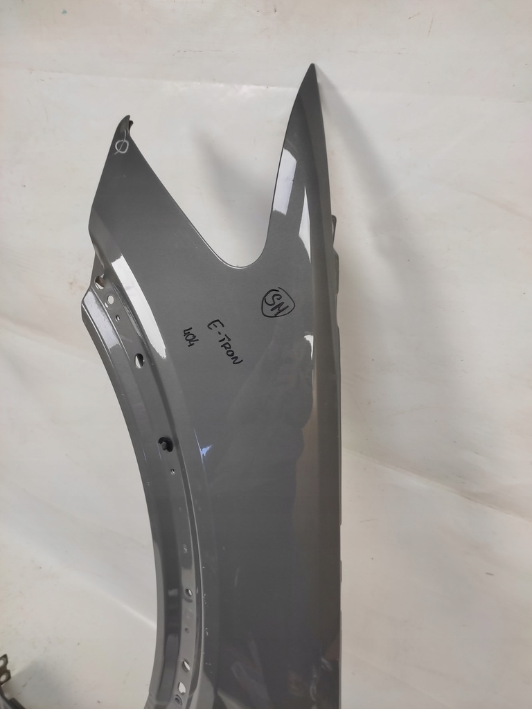 фото №6, Audi e-tron 4ke крыло левый передний перед 2019-