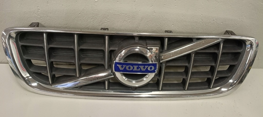 Купить Volvo v70 рестайлинг  2007-2012 решетка  оригинал