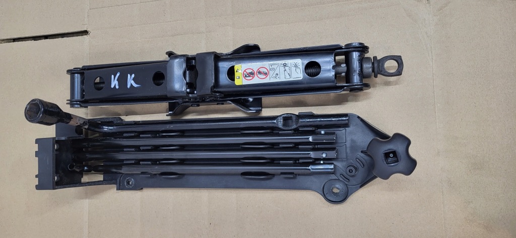фото №1, Jeep cherokee liberty kk 07-12 підйомник домкрат ключ комплект