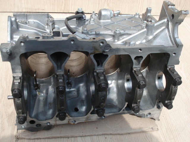 фото №7, Toyota c-hr prius iv 1.8 hybrid 2zr x2zr e22u блок