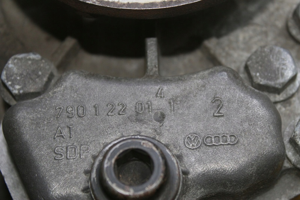 фото №10, Редуктор коробки передач s3 8l 1.8 t ajq 02m409053b