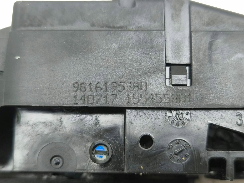 фото №10, Peugeot 308 2017 замки