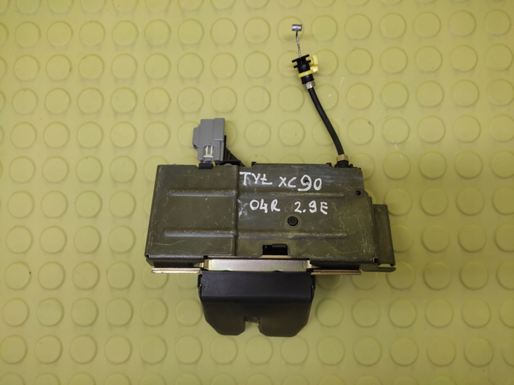 фото №1, Volvo xc90 замок крышки задняя 30649246