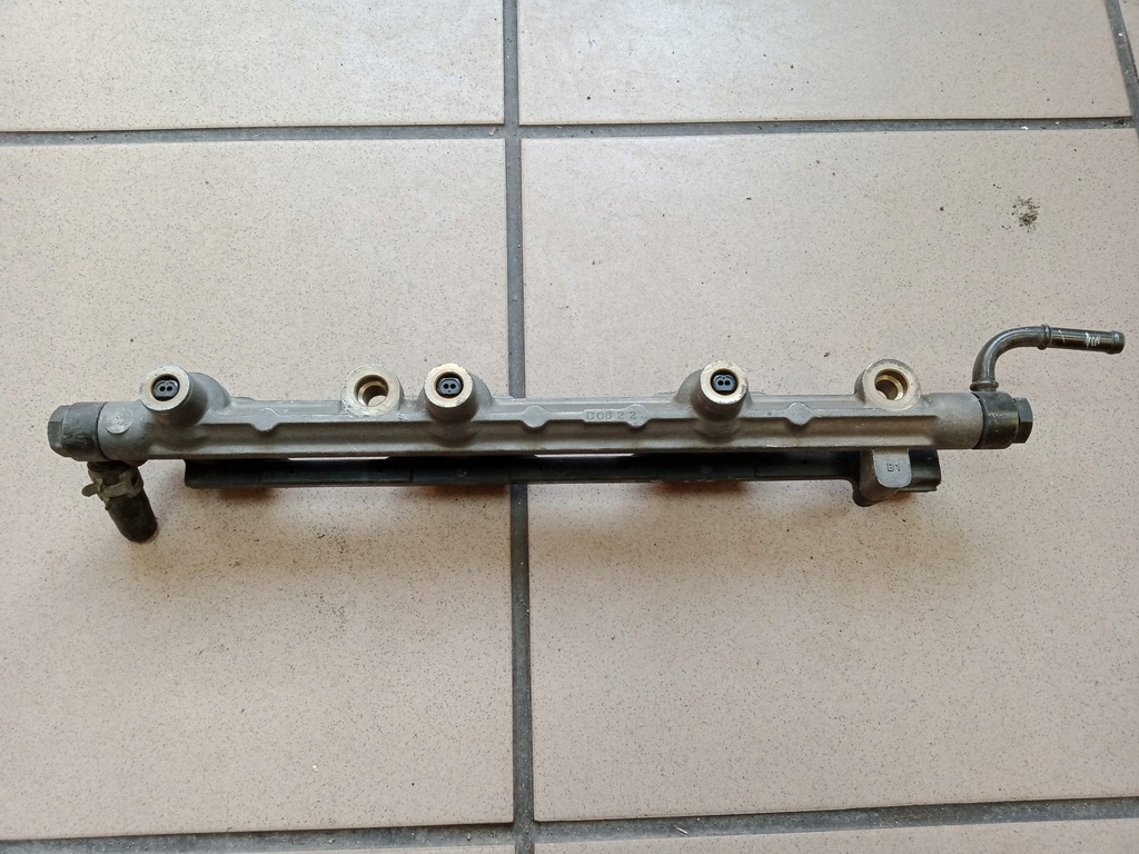 фото №12, Mazda mx-3 1,8 v6 молдинг впрыскная + форсунки