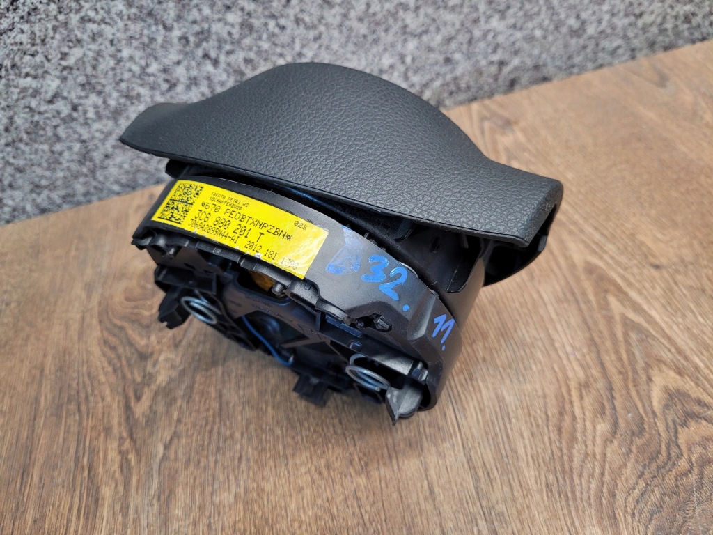 фото №6, Vw passat b7 10-14r oryg подушка водія подушка безпеки 3c8880201t
