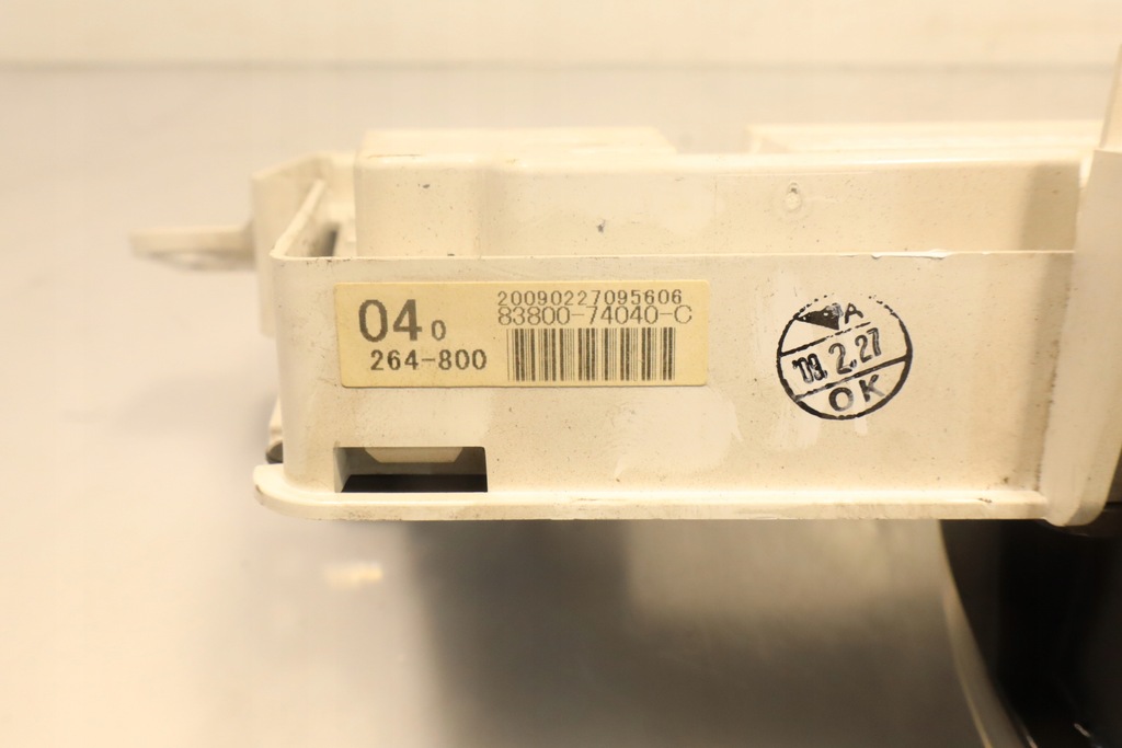 фото №8, Приборы toyota iq 1.0