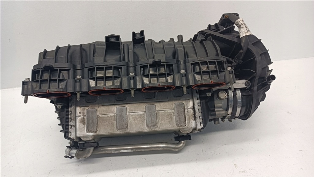 Коллектор впускной  интеркулер mercedes x218 w218 w212 cls 500 4.7 v8 278.922 Киев