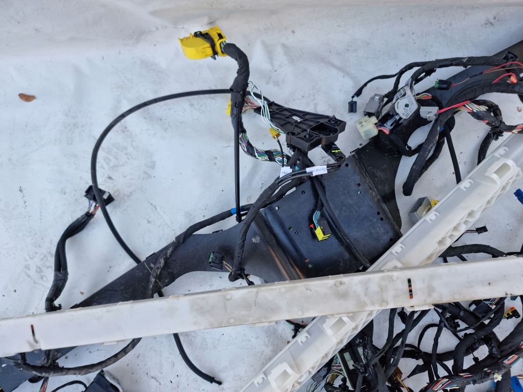 фото №8, Dodge durango 5.7 провода электропроводка кабины 2017