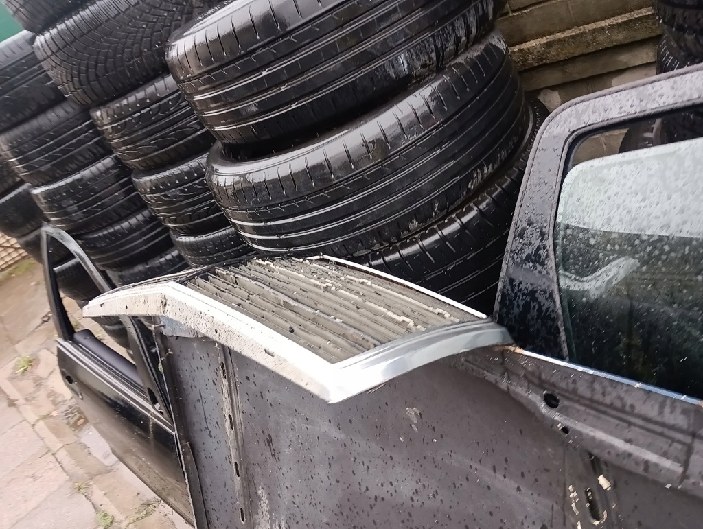 Mercedes w123 123 циліндр замка запалювання капот кришка двигуна Недорого