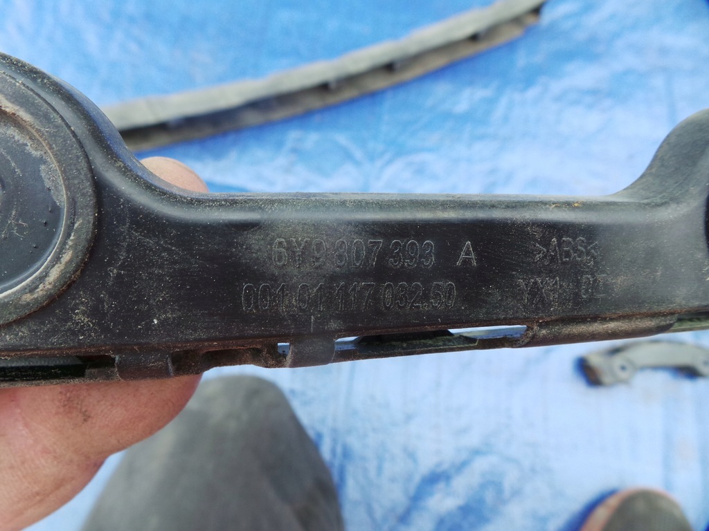 фото №5, Кронштейн бампера задня skoda fabia i 6y9807866