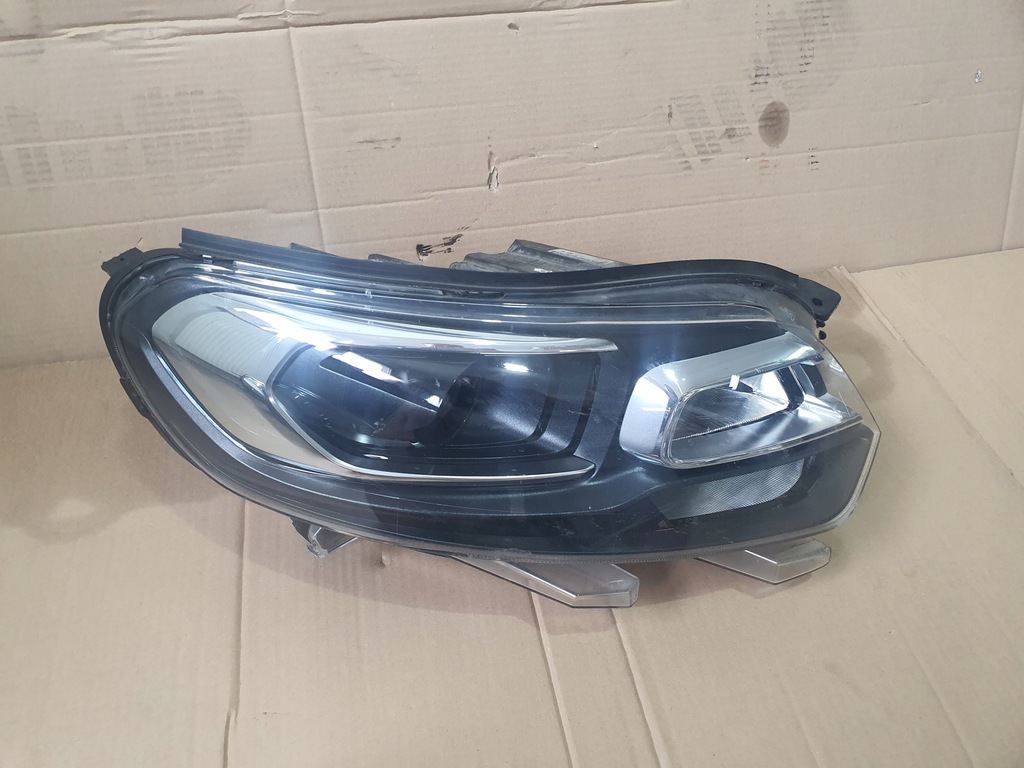 фото №1, Лампа перед права jumpy iii expert iii proace ii