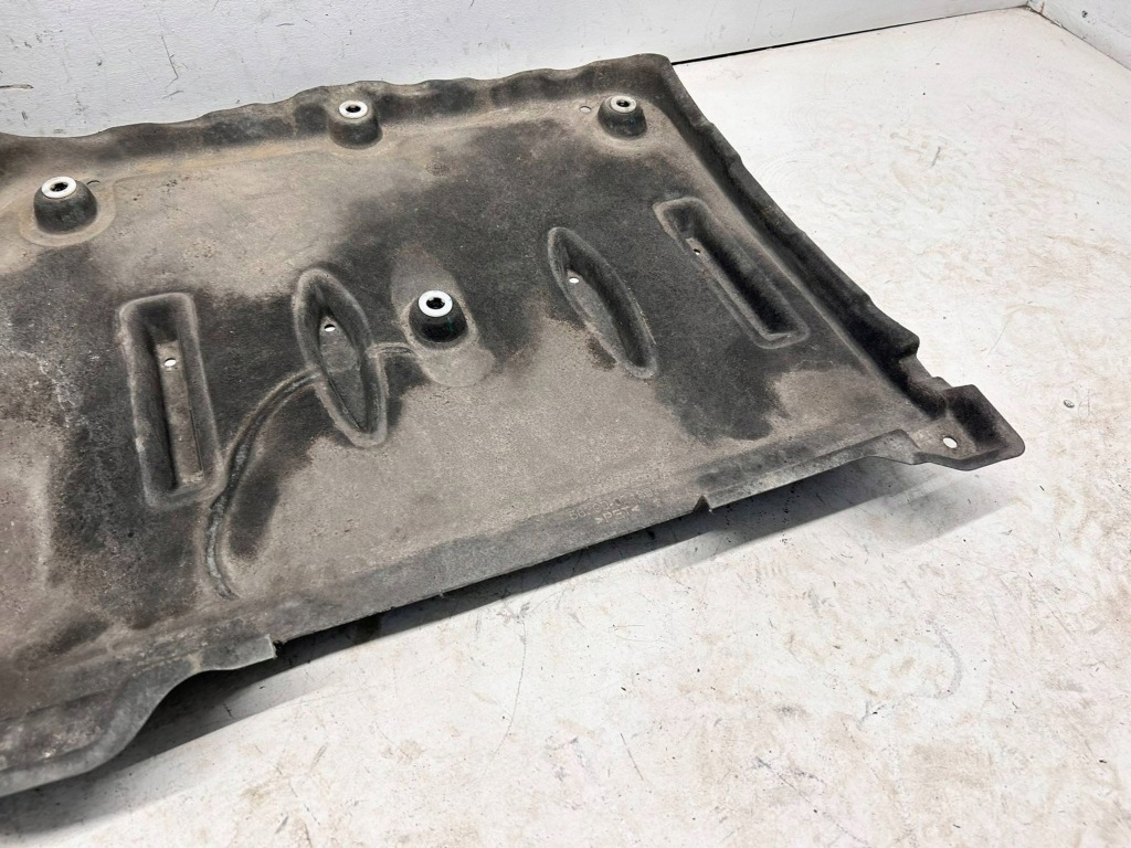 фото №10, Corolla e21 kombi захист підвіска задня задня pod wanne 58399-02180