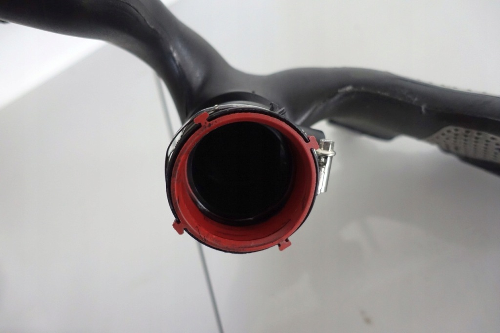 Mercedes v6 cdi труба воздухозаборник расходомер 6420908237 w221 w164 w211 2023r Цена