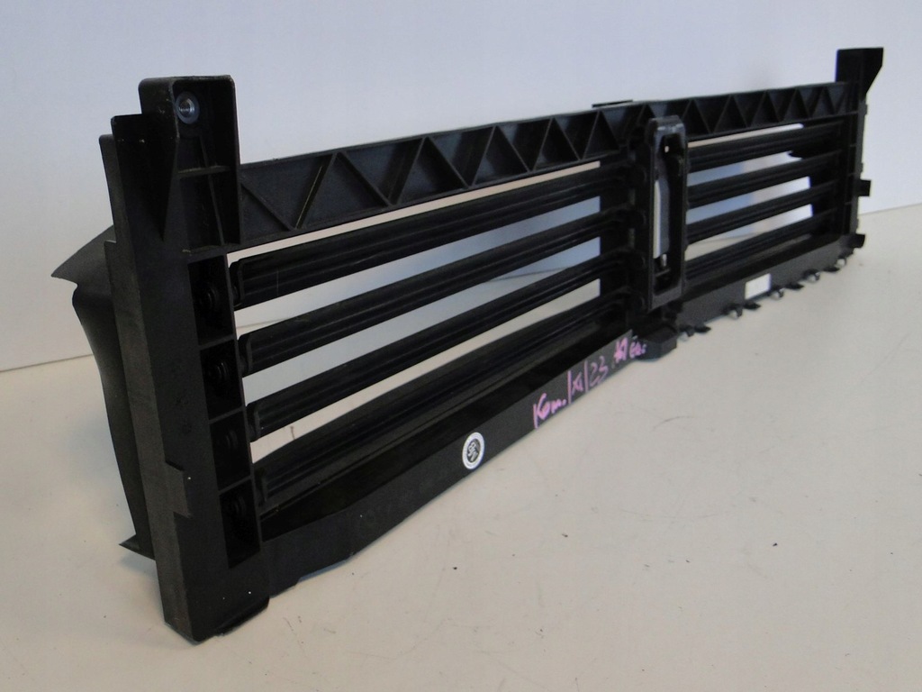 фото №8, Mercedes glb x247 247 воздуховод воздуха жалюзи шторка нижняя туннель