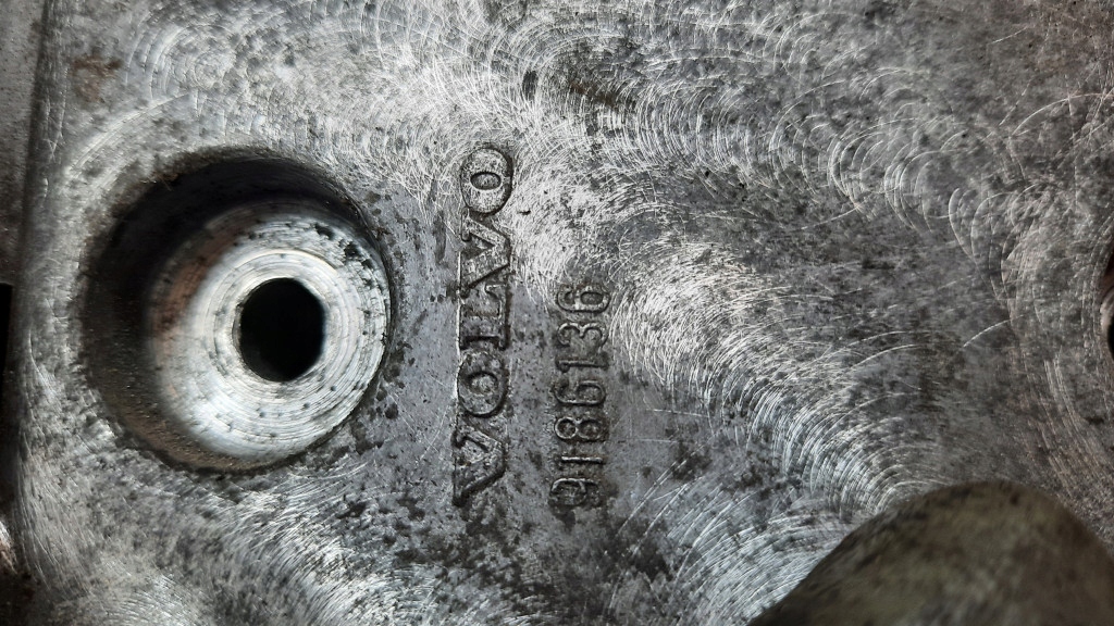 фото №8, Кронштейн генератора 9186136 volvo s60 v70 xc70