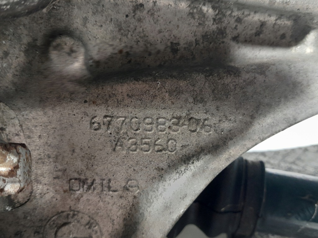 Bmw x5 f15 x6 f16 поворотный кулак ступица рычаг приводной вал левый  задняя 6770983 в Украине