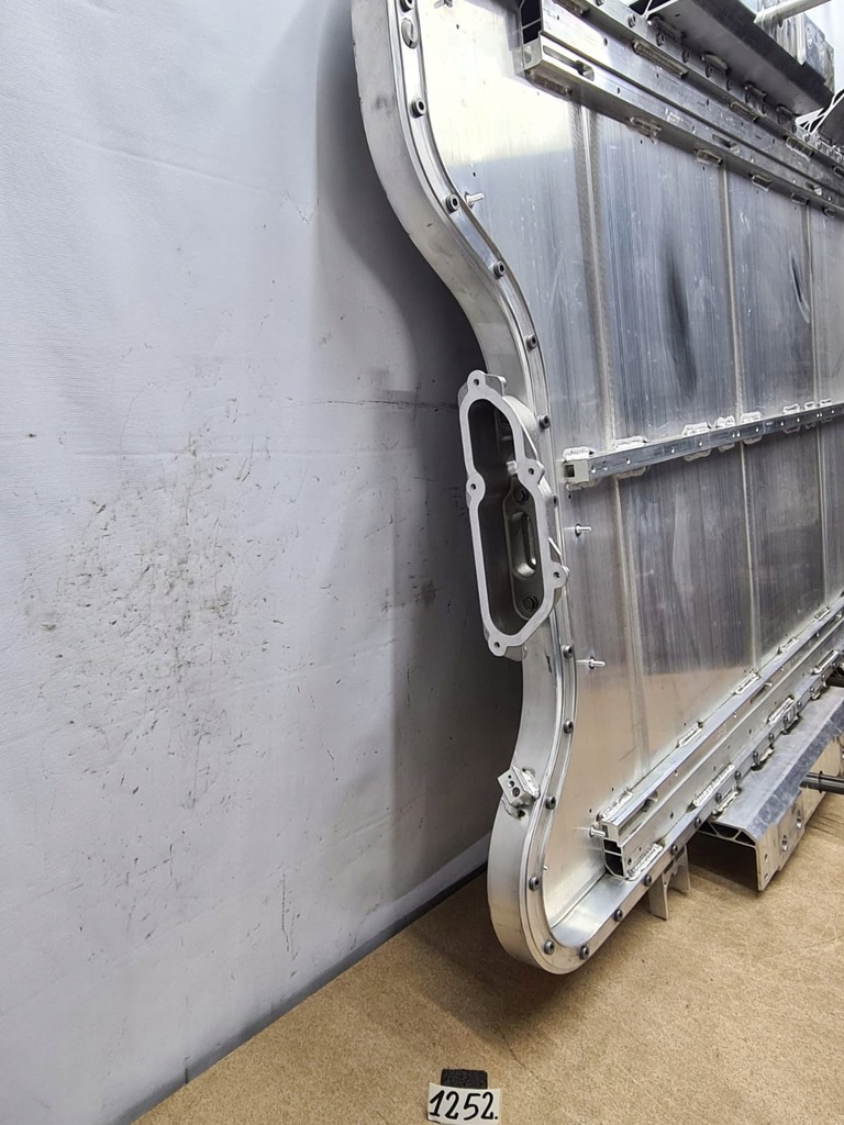 фото №14, Корпус аккумулятора тяговый основание renault zoe