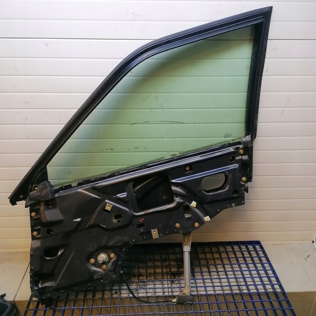 фото №4, Audi 80 b4 рамка двері механізм скло правий перед