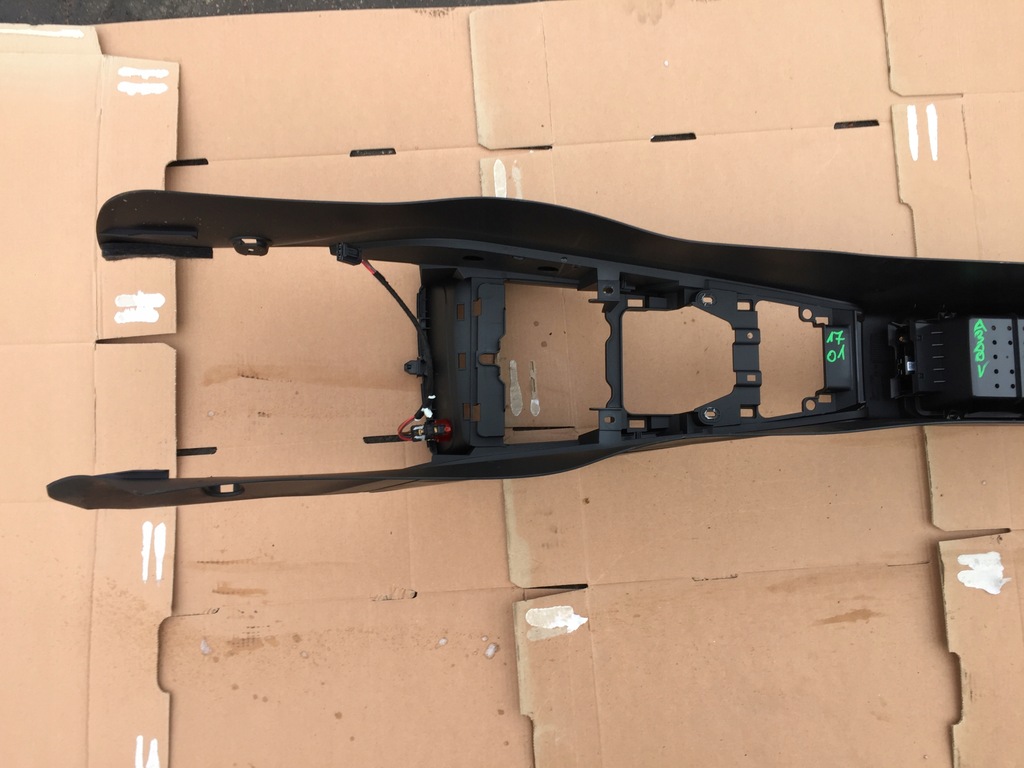 фото №11, Audi a3 8v sedan туннель средний europa 8v1863241