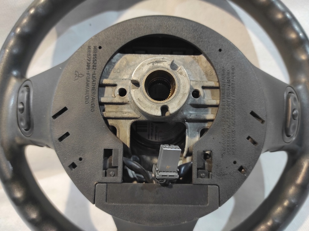 фото №9, Mitsubishi colt vi 6 воздуховод + подушка air bag mr955202 mr977309