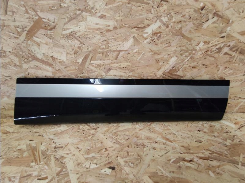 фото №1, Молдинг дверь land range rover velar j8a2-21064-b