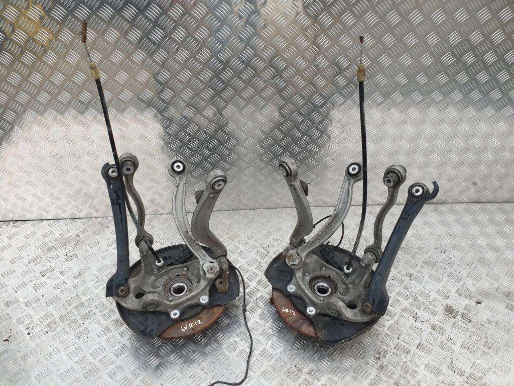 фото №1, Поворотный кулак рычаг задняя левая правая w212 kombi 2.2 cdi