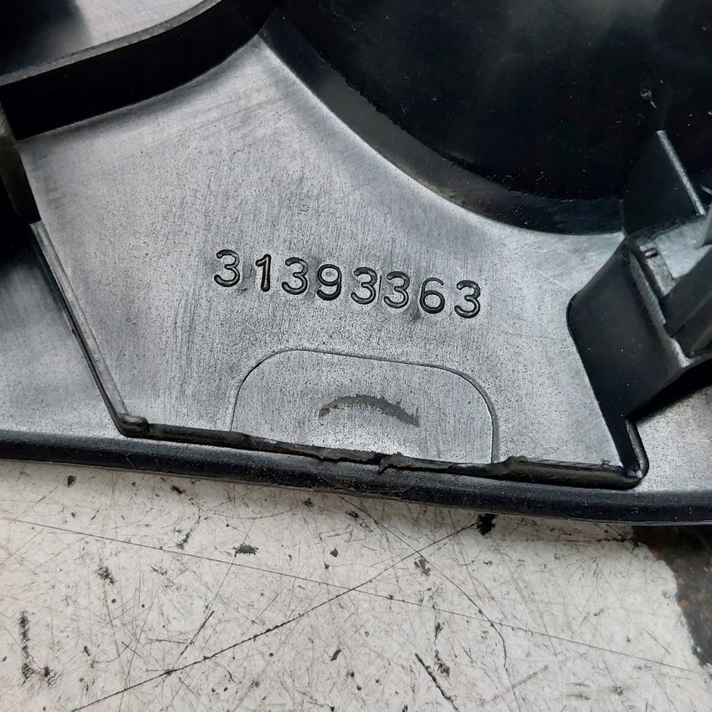 Volvo v40 ii r-design 2014 рамка корпус спидометра дисплея 31393363 Оригинал