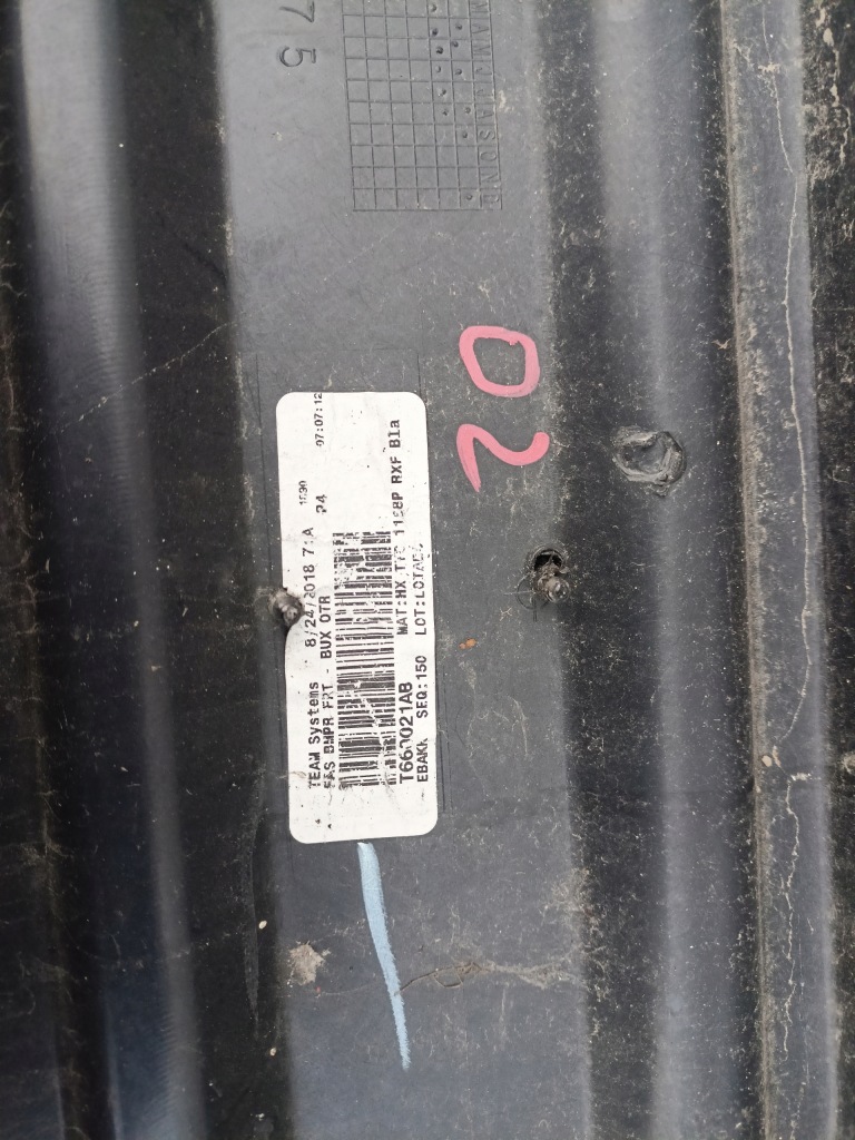 Jeep wrangler 4 18- бампер передний перед Цена