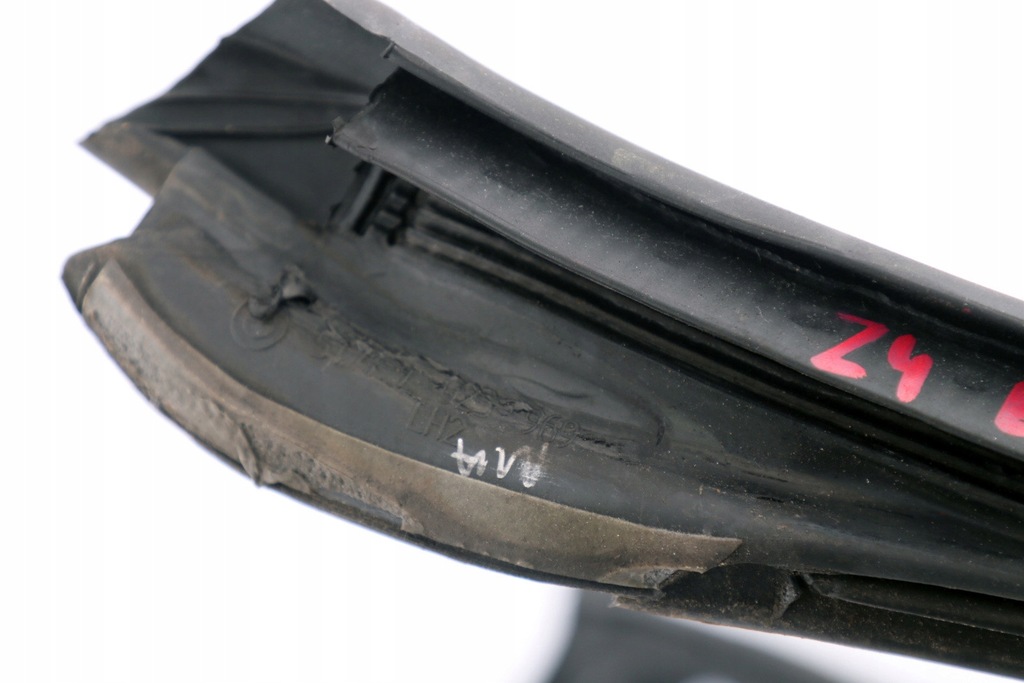 фото №10, Bmw e85 z4 прокладка скло передньої перед