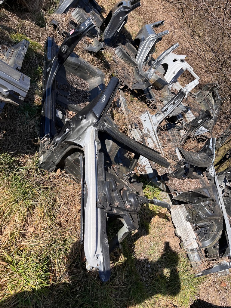 фото №1, Audi a8 d3 чверть перед права підкрилок поріг