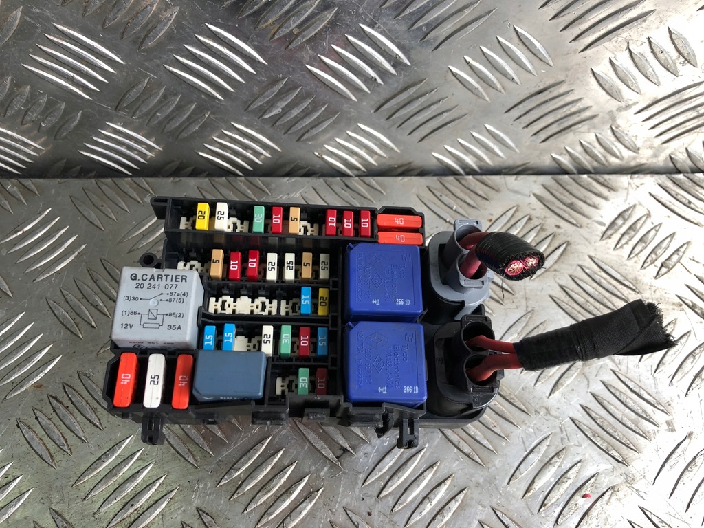 фото №1, Renault scenic iii коробка запобіжників