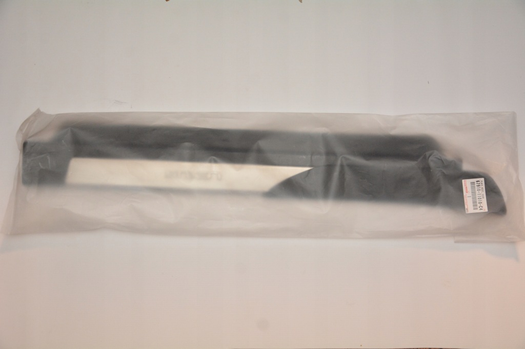 Накладка накладка поріг правий lexus lc500 lc500h оригінал !!! Недорого