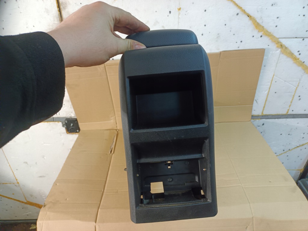 фото №7, Mercedes w245 туннель средний подлокотник europa