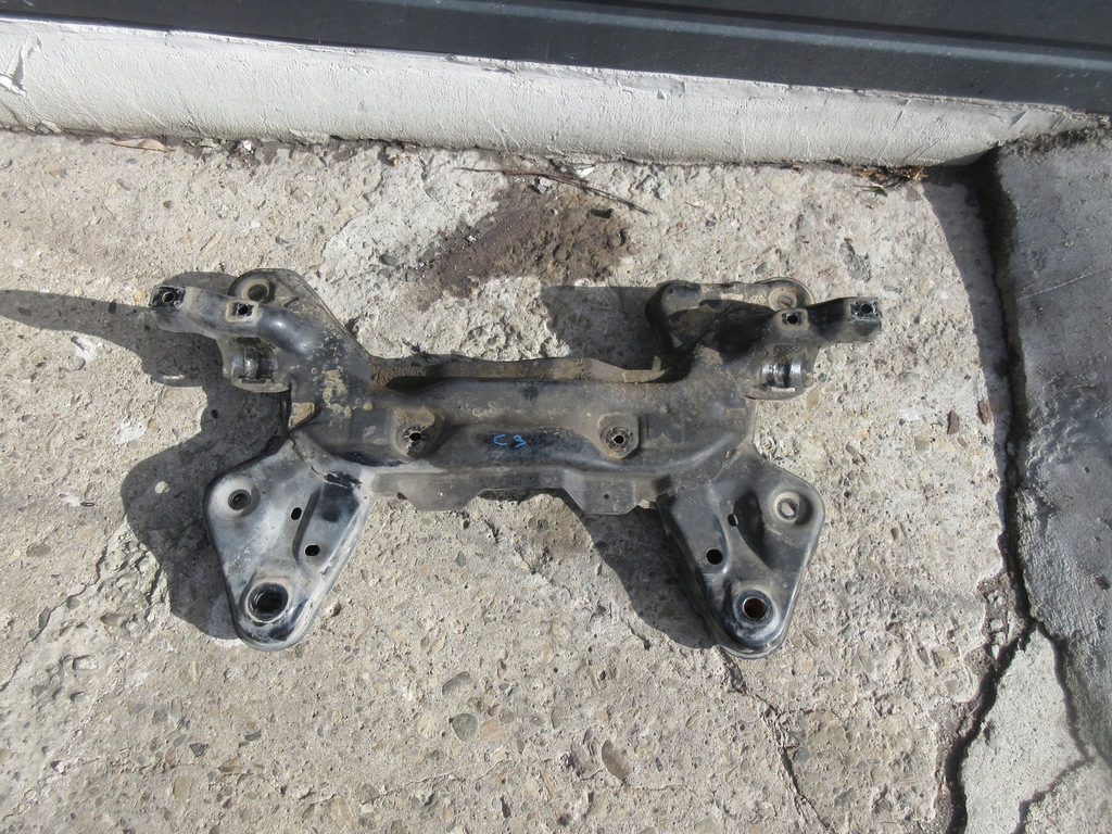 фото №1, Citroen c3 ii 2011 r. 1.4 подрамник подрамник