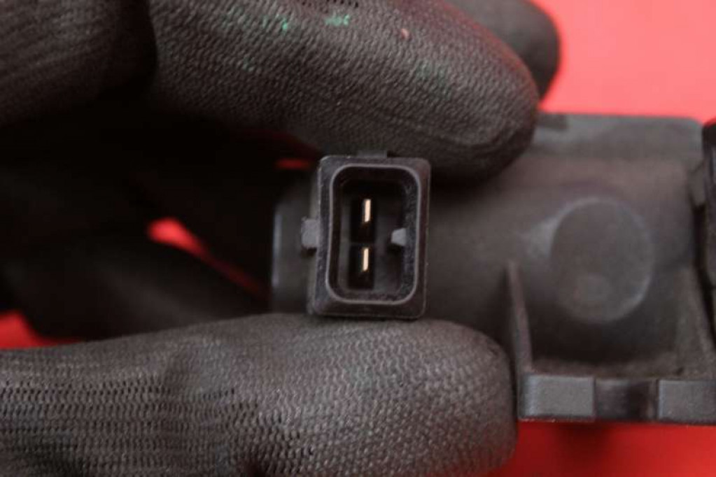 фото №6, Клапан вакуумa 2247906 bmw e87 2.0 d 122 km 04-07