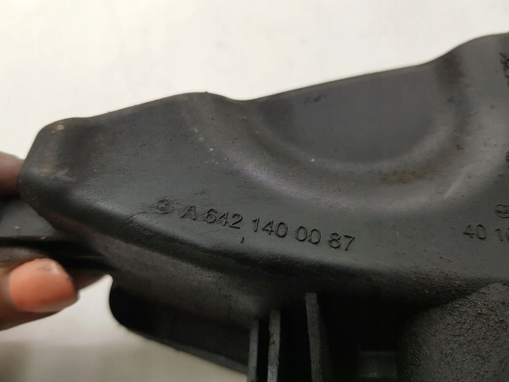 фото №6, Mercedes-benz r w251 2007 резонатор / повітрозабірник повітря