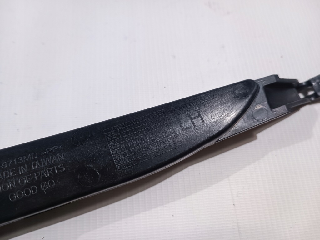 фото №8, Заглушка ґрати бампера ліва chrysler 300 srt 2015-