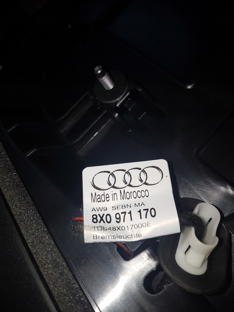 фото №8, Спойлер спойлер крышки a3 s3 s-line 8y sportback стоп