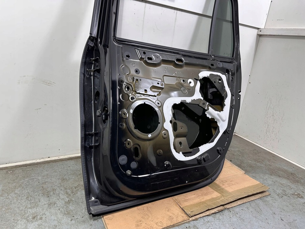 фото №9, Citroen c4 spacetourer 2018 задняя сторона правая дверь