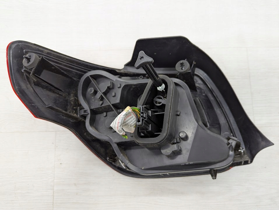 фото №6, Лампа правый задняя citroen ds3 9676973380 оригинальная