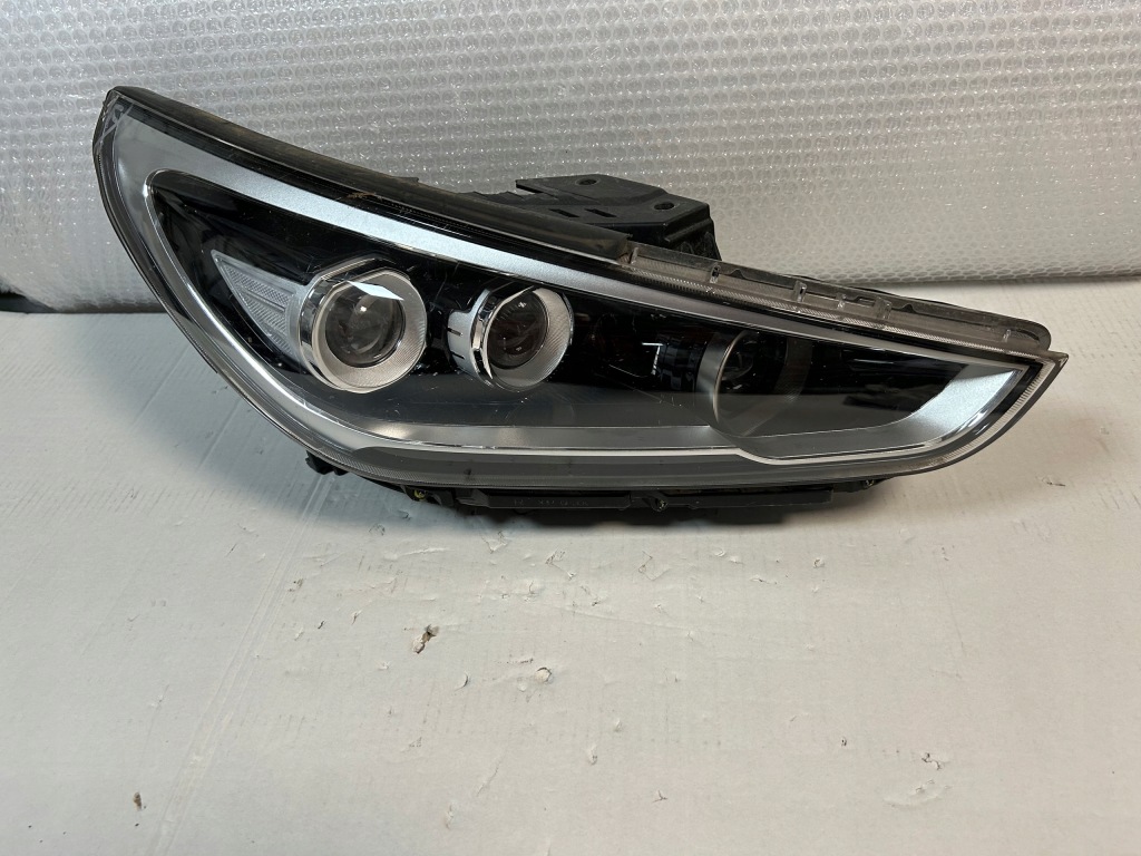 фото №1, Hyundai i30 iii full led лампа правая перед