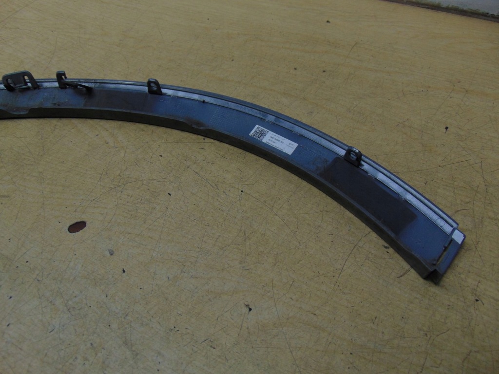 фото №12, Накладка крыла правая перед audi e-tron