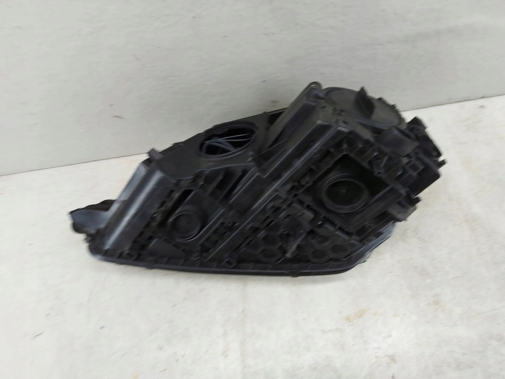 фото №13, Skoda yeti 5l lift 12- права лампа передня перед фара