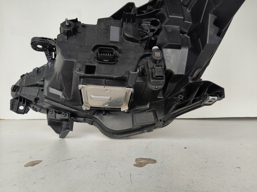 фото №9, Лампа правая фара renault clio 19- v full led