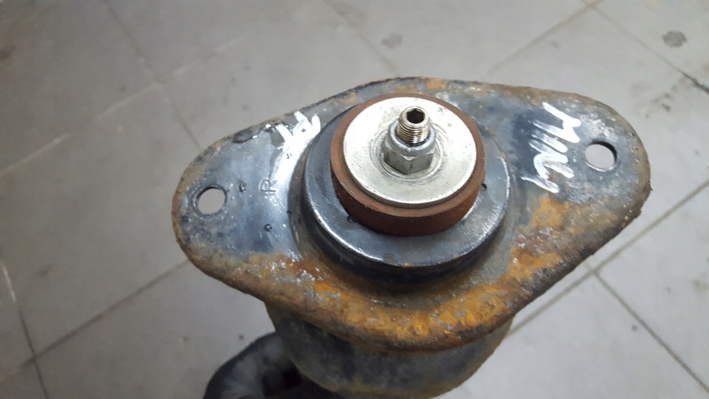 фото №2, Mini cooper s 1.6 амортизатор правый задняя