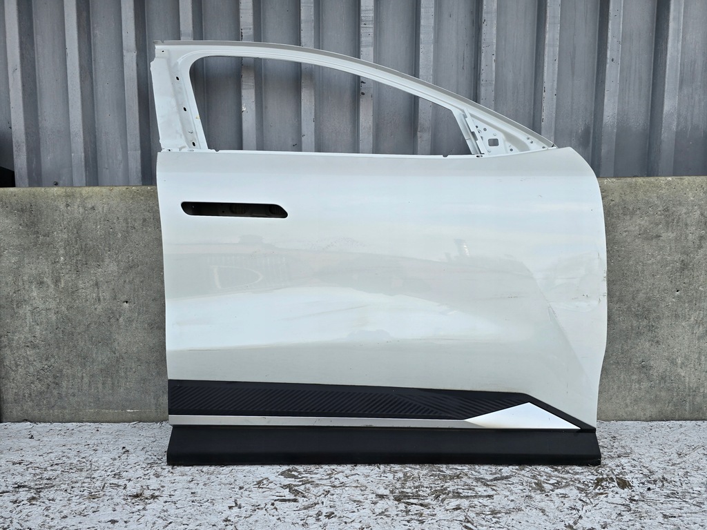 фото №1, Renault scenic v e-tech 2024- дверь перед передние правое молдинг