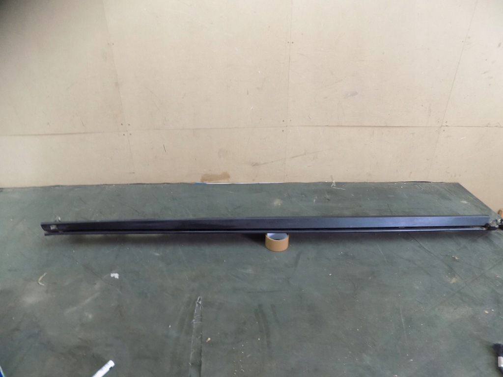 фото №10, Volvo xc40 молдинг поріг накладка права 31448224